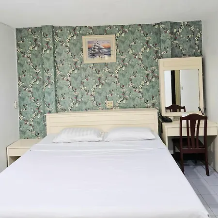 Woodlands Inn-2